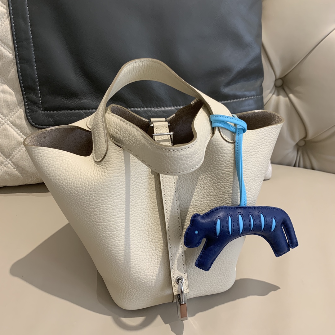 에르메스 피코탄 락18 화이트 은장 끌레망스 가죽